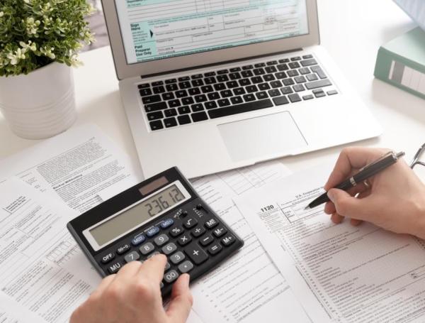 Professional accounting team providing tax and accounting services in Puerto Rico and USA